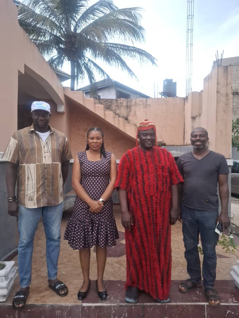 EWB Nigeria visit with the Igwe of Umudike, Eze Ben Oriaku